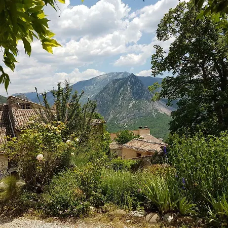 Chasteuil Chambres D'hotes Oda ve Kahvaltı Castellane