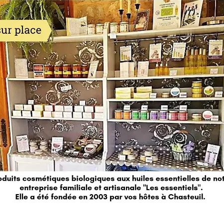 Chasteuil Chambres D'hotes Oda ve Kahvaltı